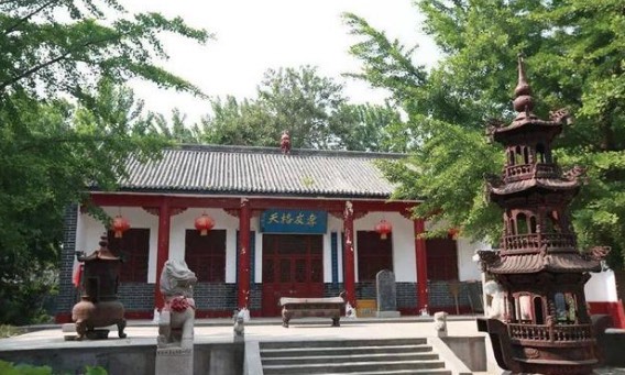 网络图片(侵删) 网络图片(侵删)