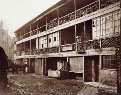 网络图片(侵删) 网络图片(侵删)