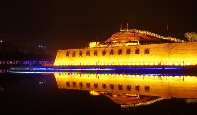 网络图片(侵删) 网络图片(侵删)