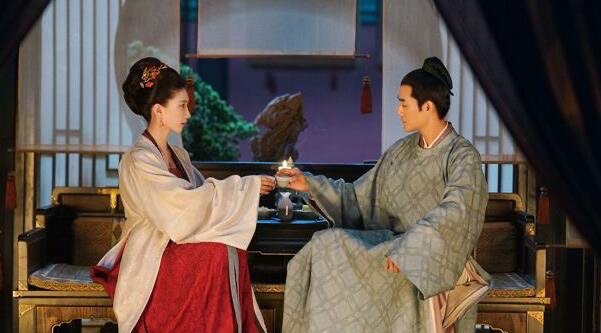 网络图片(侵删) 网络图片(侵删)