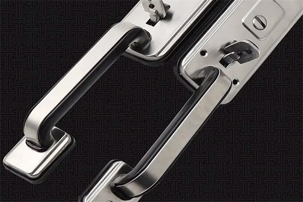 网络图片(侵删) 网络图片(侵删)