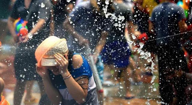 网络图片(侵删) 网络图片(侵删)