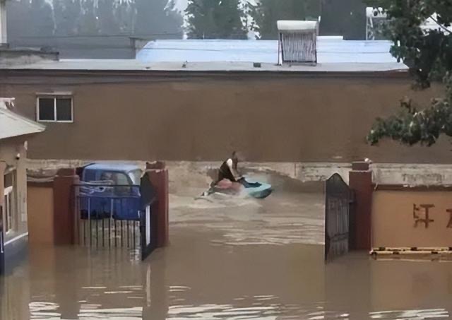 网络图片(侵删) 网络图片(侵删)