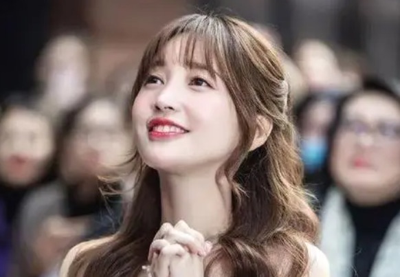 网络图片(侵删) 网络图片(侵删)