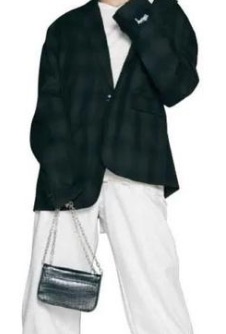 网络图片(侵删) 网络图片(侵删)