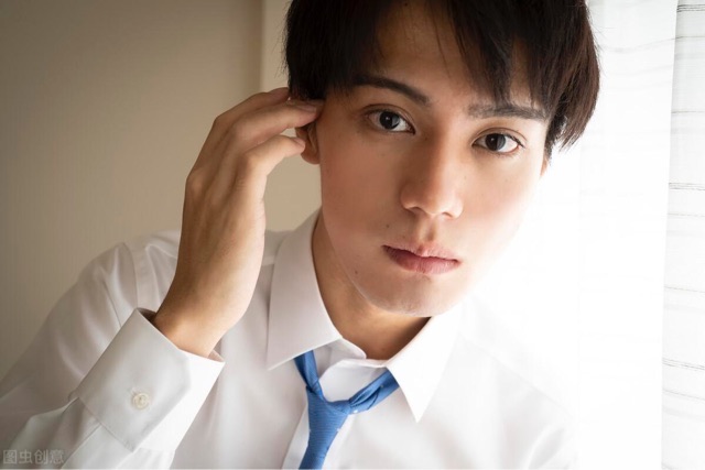 网络图片(侵删) 网络图片(侵删)