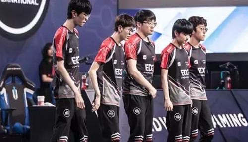 网络图片(侵删) 网络图片(侵删)