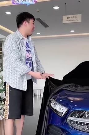 网络图片(侵删) 网络图片(侵删)