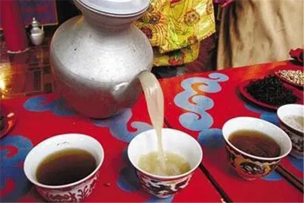 网络图片(侵删) 网络图片(侵删)