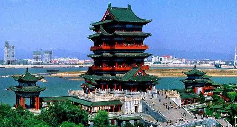 网络图片(侵删) 网络图片(侵删)