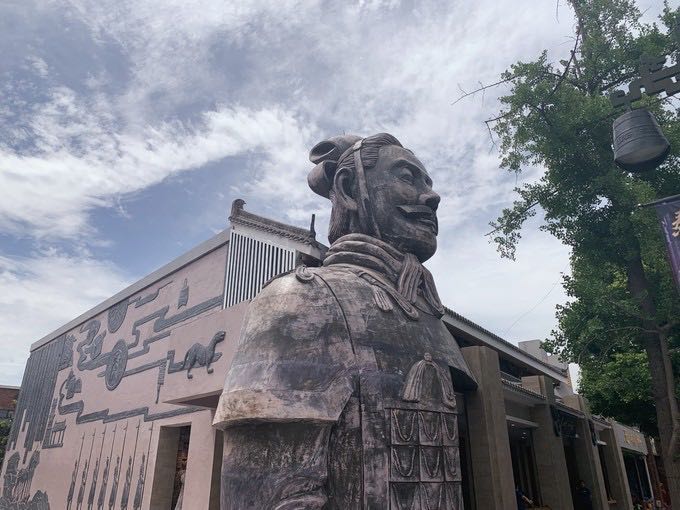 网络图片(侵删) 网络图片(侵删)