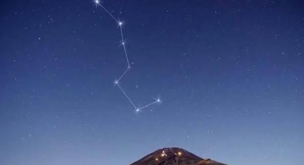 网络图片(侵删) 网络图片(侵删)