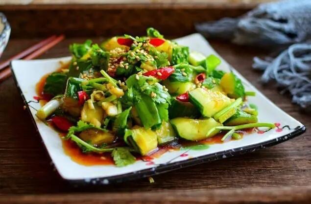 网络图片(侵删) 网络图片(侵删)