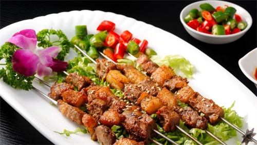 网络图片(侵删) 网络图片(侵删)