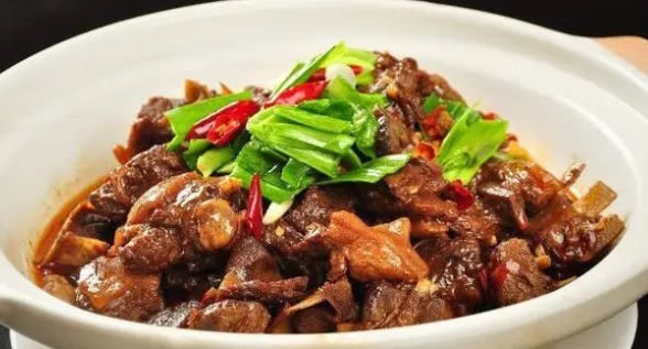 网络图片(侵删) 网络图片(侵删)