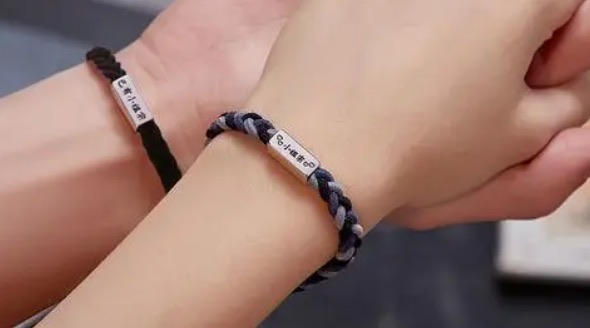 网络图片(侵删) 网络图片(侵删)