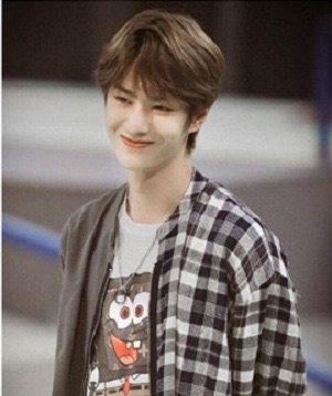 网络图片(侵删) 网络图片(侵删)