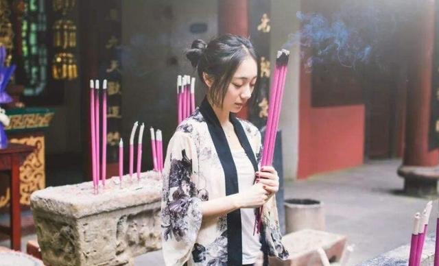 网络图片(侵删) 网络图片(侵删)