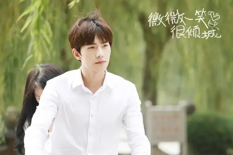 网络图片(侵删) 网络图片(侵删)