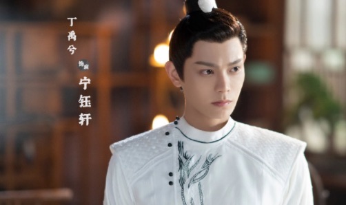 网络图片(侵删) 网络图片(侵删)