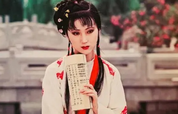 网络图片(侵删) 网络图片(侵删)