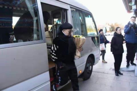 网络图片(侵删) 网络图片(侵删)