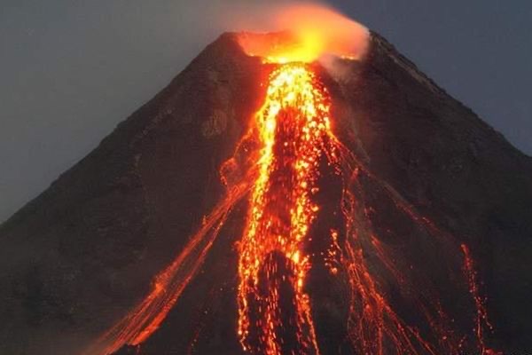 网络图片(侵删) 网络图片(侵删)