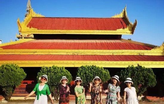 网络图片(侵删) 网络图片(侵删)