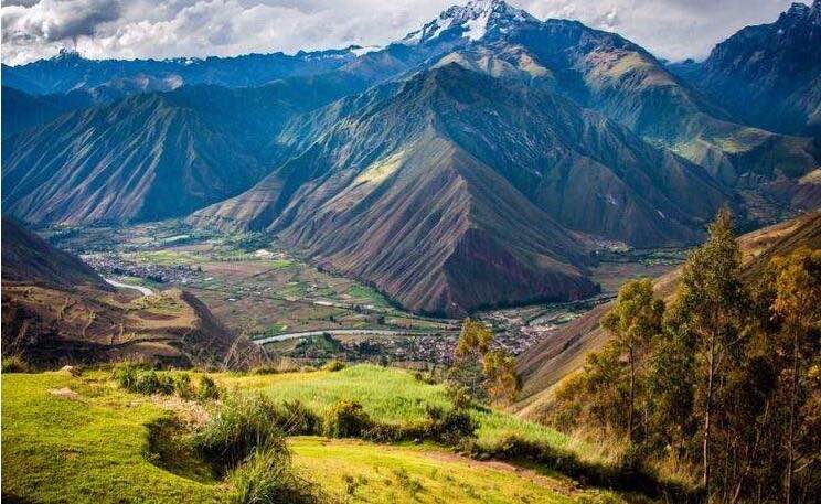 网络图片(侵删) 网络图片(侵删)