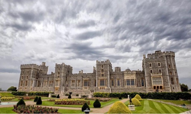 网络图片(侵删) 网络图片(侵删)