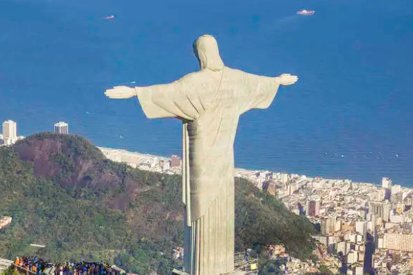 网络图片(侵删) 网络图片(侵删)