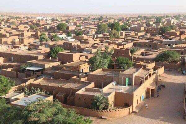 网络图片(侵删) 网络图片(侵删)