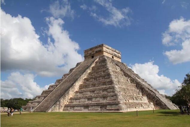 网络图片(侵删) 网络图片(侵删)