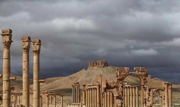 网络图片(侵删) 网络图片(侵删)