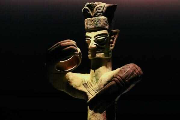 网络图片(侵删) 网络图片(侵删)