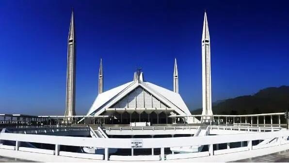 网络图片(侵删) 网络图片(侵删)