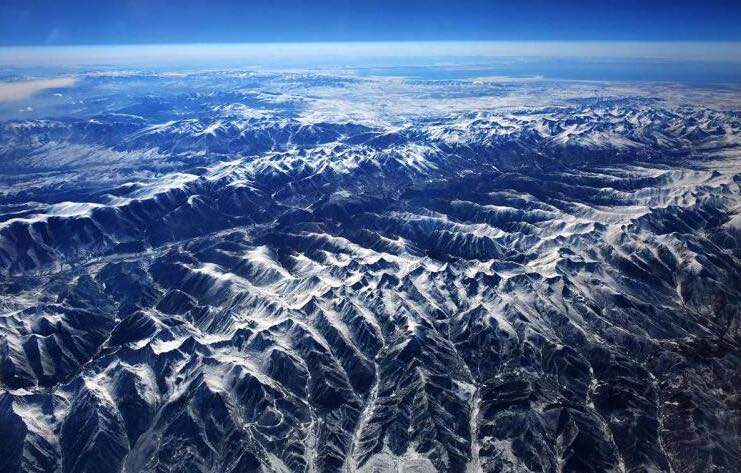 网络图片(侵删) 网络图片(侵删)