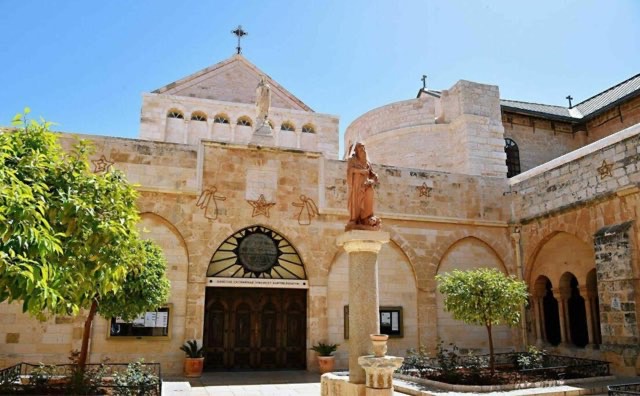 网络图片(侵删) 网络图片(侵删)