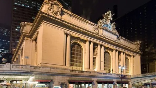 网络图片(侵删) 网络图片(侵删)