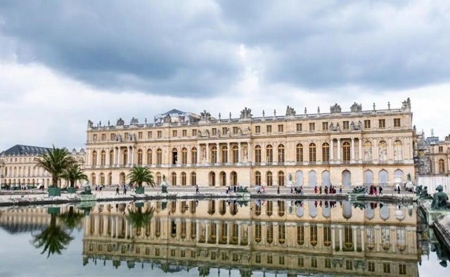 网络图片(侵删) 网络图片(侵删)