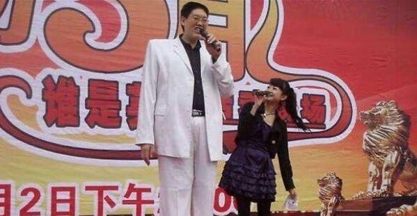 网络图片(侵删) 网络图片(侵删)