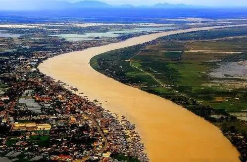 网络图片(侵删) 网络图片(侵删)