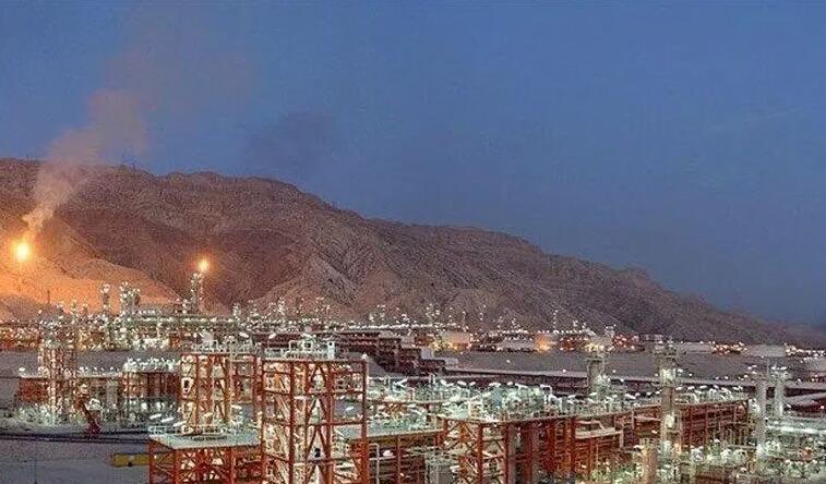 网络图片(侵删) 网络图片(侵删)