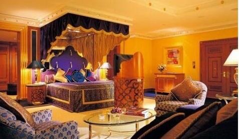 网络图片(侵删) 网络图片(侵删)