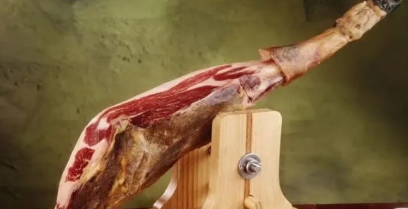 网络图片(侵删) 网络图片(侵删)