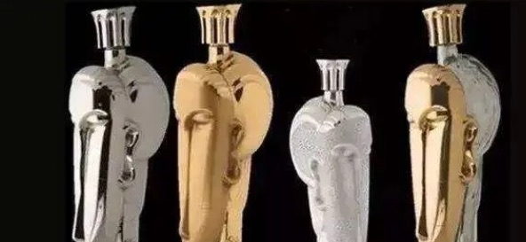 网络图片(侵删) 网络图片(侵删)