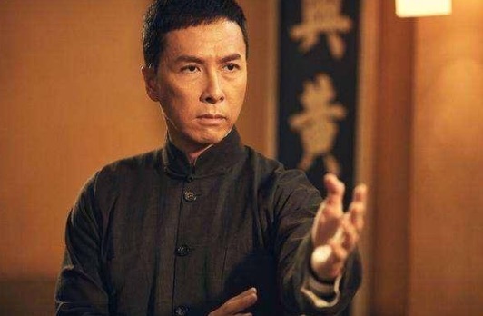 网络图片(侵删) 网络图片(侵删)