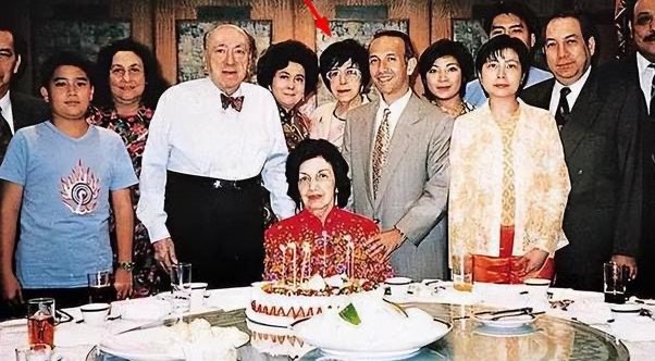 网络图片(侵删) 网络图片(侵删)