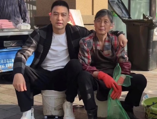 网络图片(侵删) 网络图片(侵删)