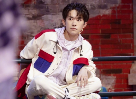 网络图片(侵删) 网络图片(侵删)